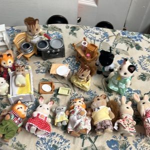 CALICO CRITTERS SET ALL PIECES INCLUDED